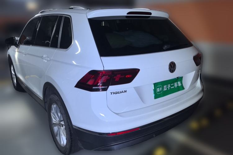 Used Volkswagen Tiguan 2018 330TSI All-Wheel-Drive Innovation Model Rear Left 45 Deg
