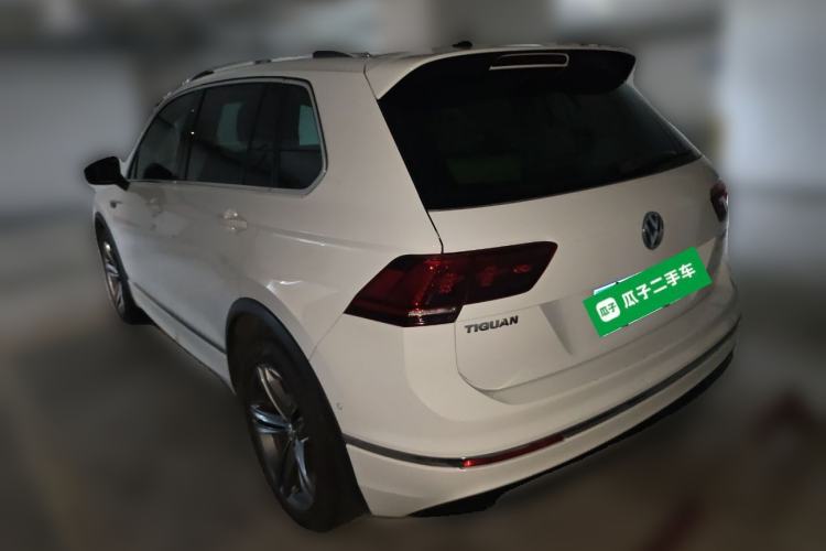 Used Volkswagen Tiguan 2018 380TSI Four-Wheel Drive R-Line Rear Left 45 Deg