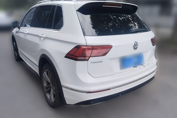Used Volkswagen Tiguan 2018 380TSI Four-Wheel Drive R-Line Rear Left 45 Deg