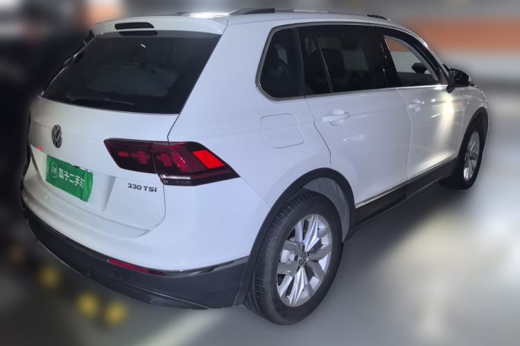 Used Volkswagen Tiguan 2018 330TSI All-Wheel-Drive Innovation Model Rear Right 45 Deg