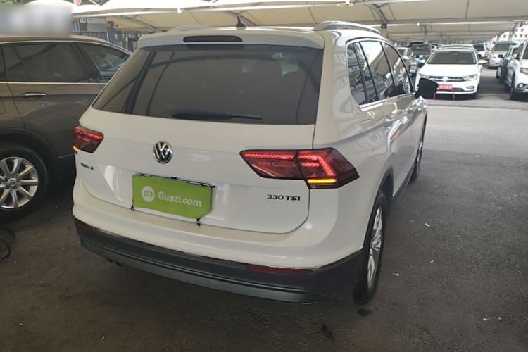 Used Volkswagen Tiguan 2018 330TSI All-Wheel-Drive Innovation Model Rear Right 45 Deg