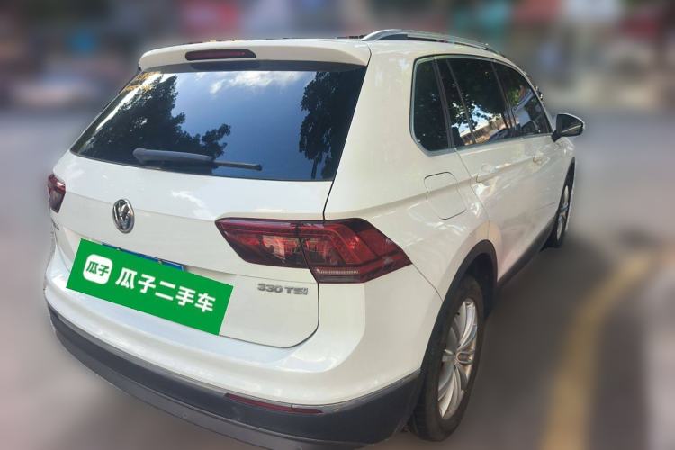 Used Volkswagen Tiguan 2018 330TSI All-Wheel-Drive Innovation Model Rear Right 45 Deg