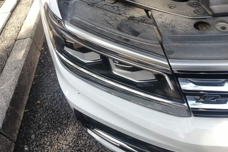 Used Volkswagen Tiguan 2018 330TSI Four-Wheel Drive High-End Model Right Front Headlight
