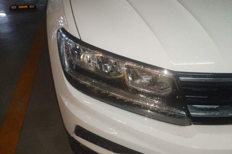 Used Volkswagen Tiguan 2018 280TSI Two-Wheel-Drive Elite Version Right Front Headlight