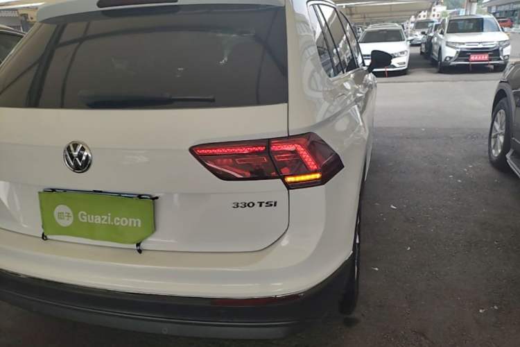 Used Volkswagen Tiguan 2018 330TSI All-Wheel-Drive Innovation Model Right Rear Taillight