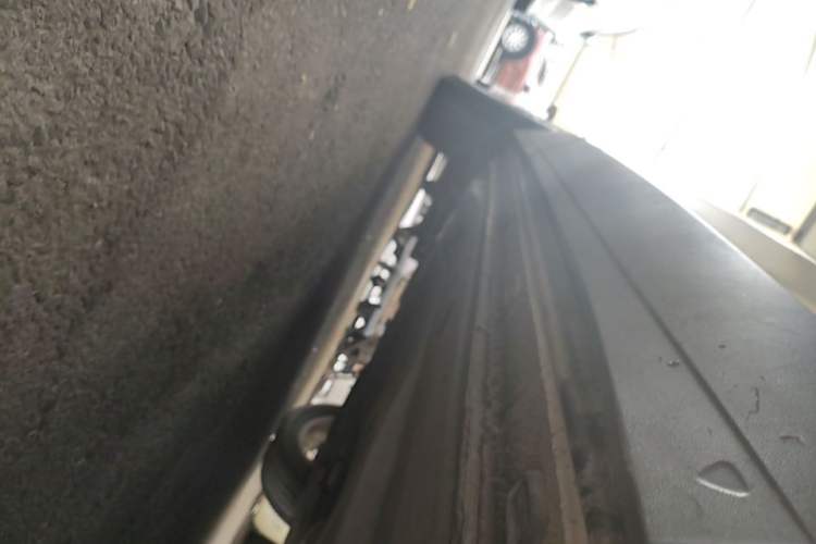 Used Volkswagen Tiguan 2018 330TSI All-Wheel-Drive Innovation Model Right Side Sill