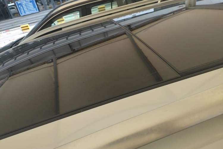 Used Volkswagen Tiguan 2018 330TSI All-Wheel-Drive Innovation Model Roof