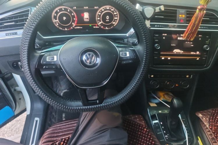 Used Volkswagen Tiguan 2018 330TSI Four-Wheel Drive High-End Model Steering Wheel