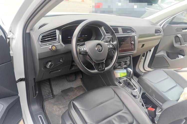 Used Volkswagen Tiguan 2018 330TSI All-Wheel-Drive Innovation Model Steering Wheel