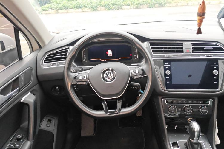 Used Volkswagen Tiguan 2018 330TSI Four-Wheel Drive High-End Model Steering Wheel