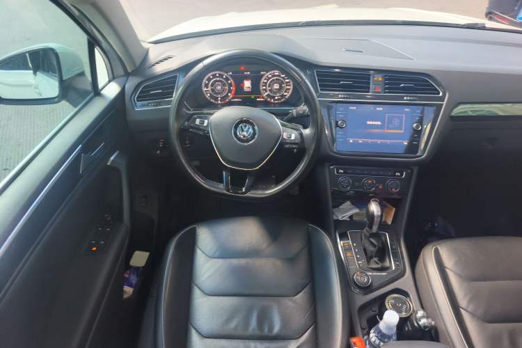 Used Volkswagen Tiguan 2018 330TSI All-Wheel-Drive Innovation Model Steering Wheel