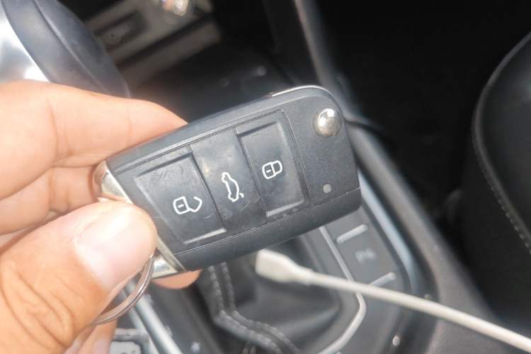 Used Volkswagen Tiguan 2018 380TSI Four-Wheel Drive R-Line Vehicle Key