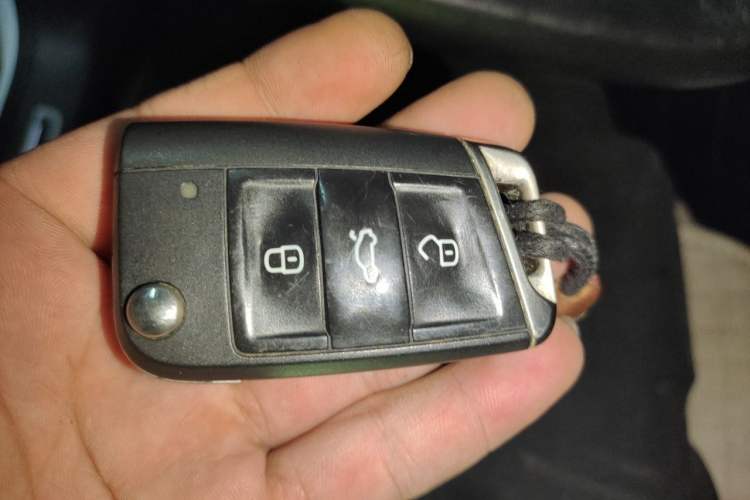 Used Volkswagen Tiguan 2018 330TSI All-Wheel-Drive Innovation Model Vehicle Key