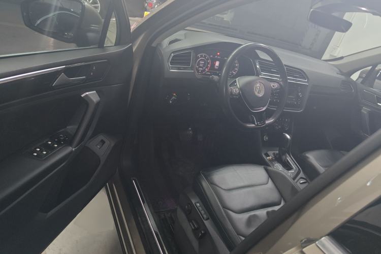 Used Volkswagen Tiguan 2018 330TSI All-Wheel-Drive Innovation Model Driver Seat