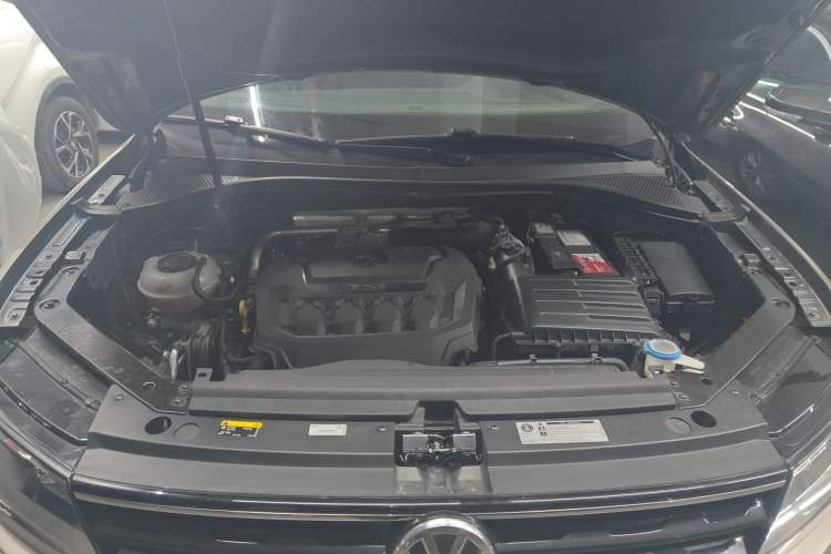 Used Volkswagen Tiguan 2018 330TSI All-Wheel-Drive Innovation Model Engine Bay