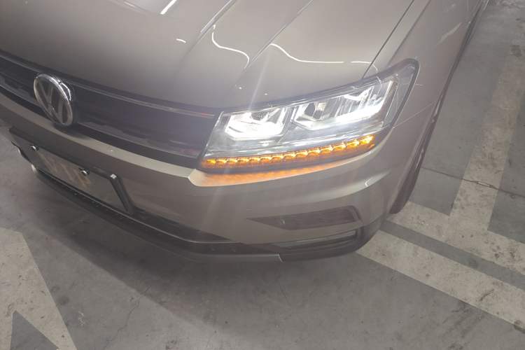 Used Volkswagen Tiguan 2018 330TSI All-Wheel-Drive Innovation Model Left Front Headlight