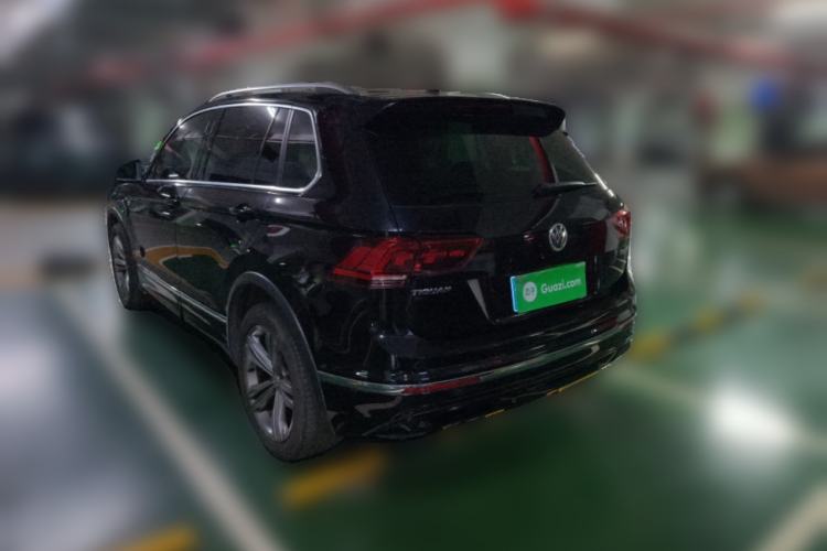 Used Volkswagen Tiguan 2019 330TSI All-Wheel-Drive Innovation Model Rear Left 45 Deg