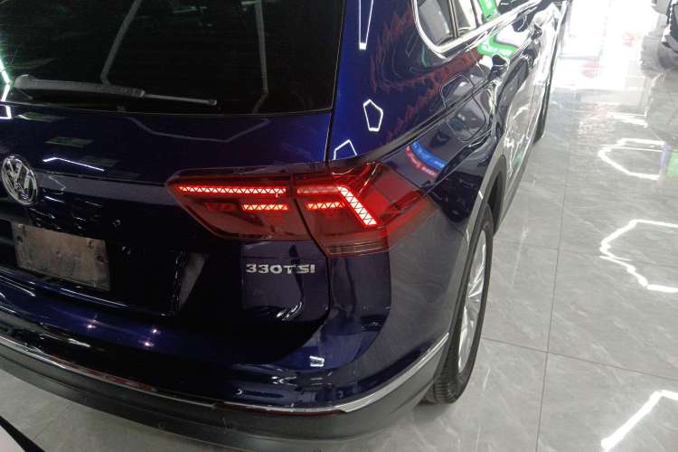 Used Volkswagen Tiguan 2019 330TSI All-Wheel-Drive Innovation Model Exterior 6