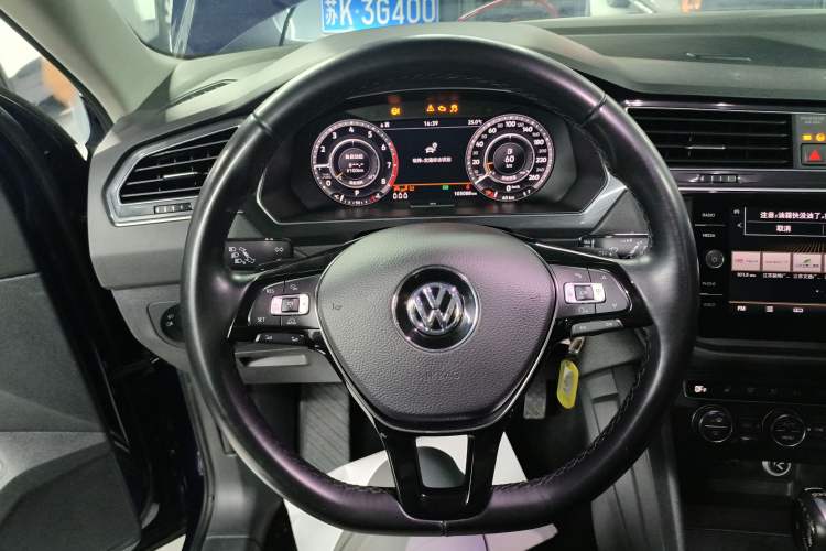Used Volkswagen Tiguan 2019 330TSI All-Wheel-Drive Innovation Model Instrument Cluster