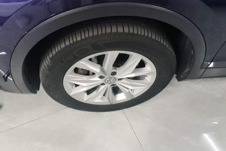 Used Volkswagen Tiguan 2019 330TSI All-Wheel-Drive Innovation Model Left Front Wheel Hub