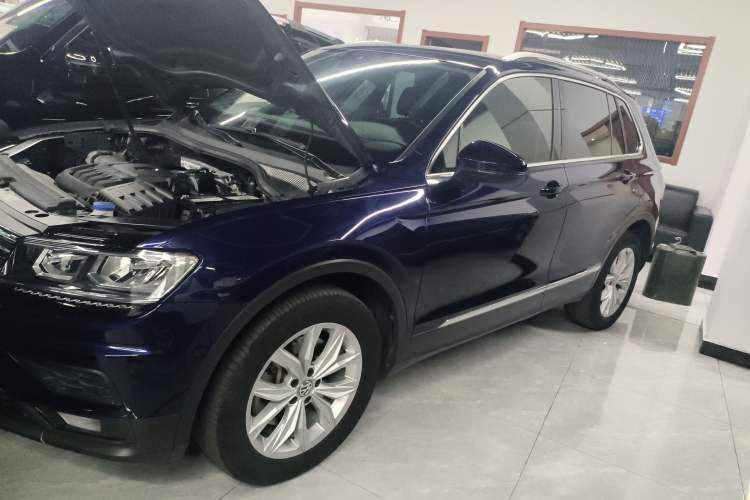 Used Volkswagen Tiguan 2019 330TSI All-Wheel-Drive Innovation Model Left Side