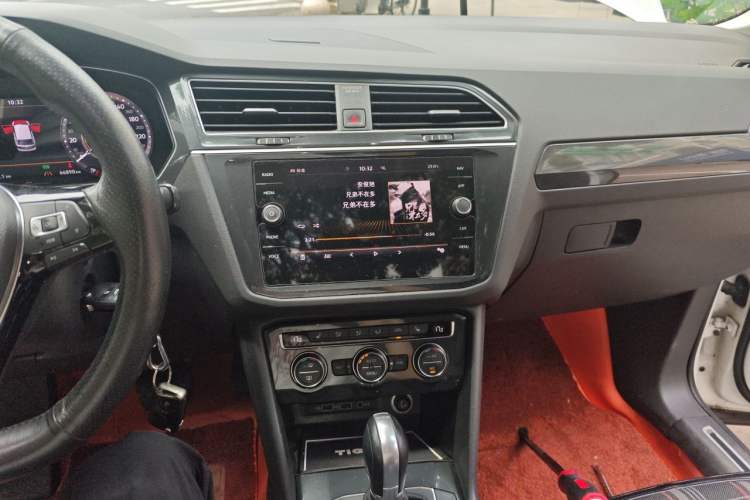 Used Volkswagen Tiguan 2019 330TSI Four-Wheel Drive High-End Model Audio And AC Panel