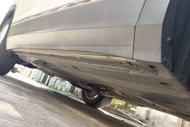 Used Volkswagen Tiguan 2019 330TSI All-Wheel-Drive Innovation Model Chassis Front Right
