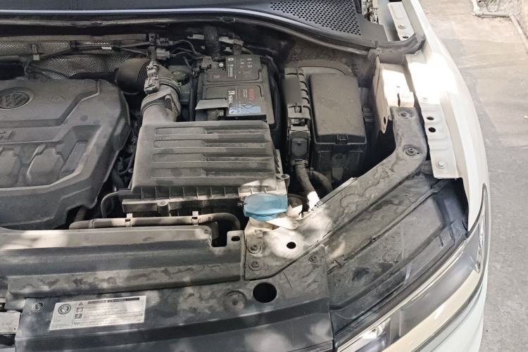 Used Volkswagen Tiguan 2019 330TSI All-Wheel-Drive Innovation Model Engine Bay Left