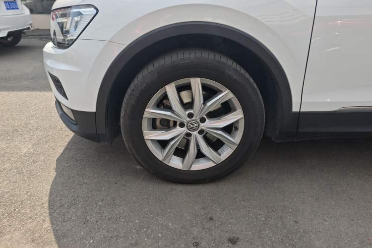 Used Volkswagen Tiguan 2019 330TSI All-Wheel-Drive Innovation Model Left Front Wheel Hub