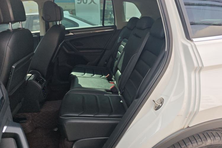 Used Volkswagen Tiguan 2019 330TSI All-Wheel-Drive Innovation Model Left Rear Seat