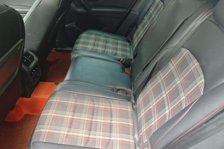 Used Volkswagen Tiguan 2019 330TSI Four-Wheel Drive High-End Model Left Rear Seat