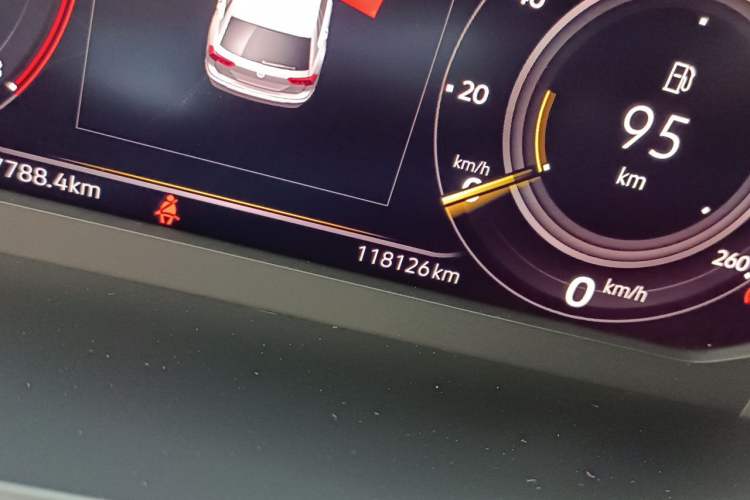 Used Volkswagen Tiguan 2019 330TSI All-Wheel-Drive Innovation Model Odometer Close Up