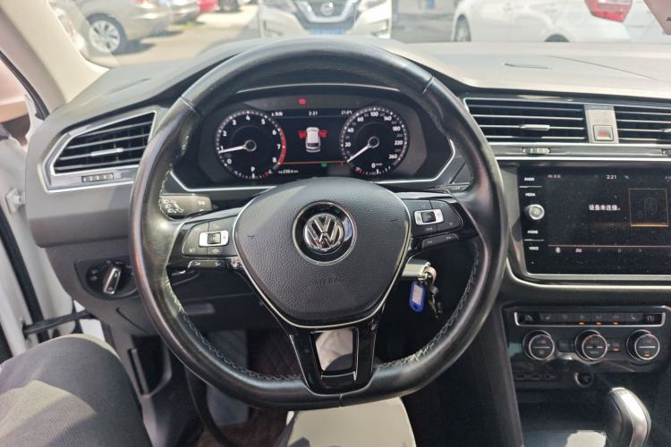 Used Volkswagen Tiguan 2019 330TSI All-Wheel-Drive Innovation Model Steering Wheel