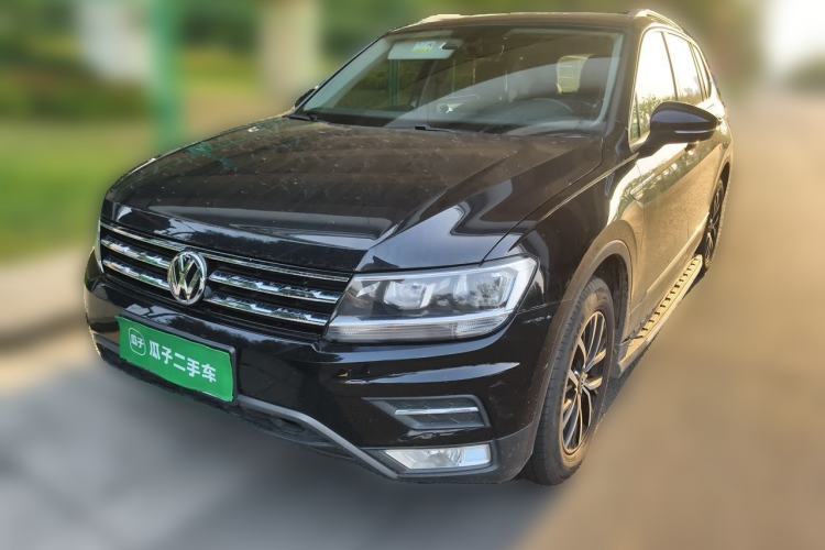Used Volkswagen Tiguan L 2017 330TSI Automatic Two-Wheel Drive Luxury Edition Guazi used car, China used car export, Used car for sale, Used cars, Cheapest cars for sale