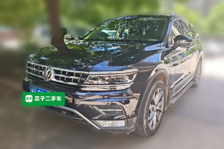 Used Volkswagen Tiguan L 2017 330TSI Automatic Two-Wheel Drive Flagship Edition Guazi used car, China used car export, Used car for sale, Used  cars, Cheapest cars for sale