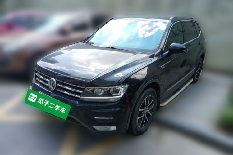 Used Volkswagen Tiguan L 2017 330TSI Automatic Two-Wheel Drive Luxury Edition Guazi used car, China used car export, Used car for sale, Used  cars, Cheapest cars for sale