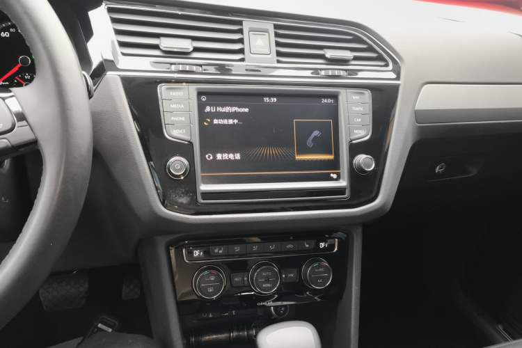 Used Volkswagen Tiguan L 2017 330TSI Automatic Two-Wheel Drive Flagship Edition Audio And AC Panel