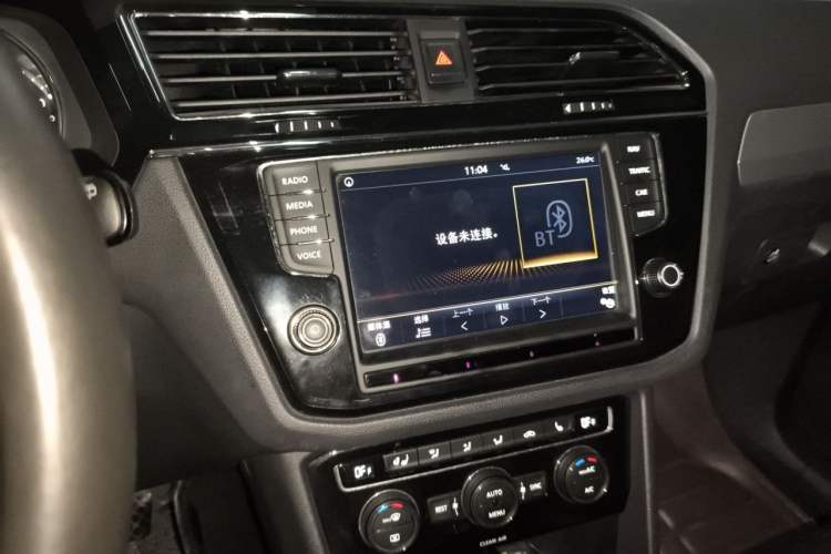 Used Volkswagen Tiguan L 2017 330TSI Automatic Two-Wheel Drive Luxury Edition Audio And AC Panel