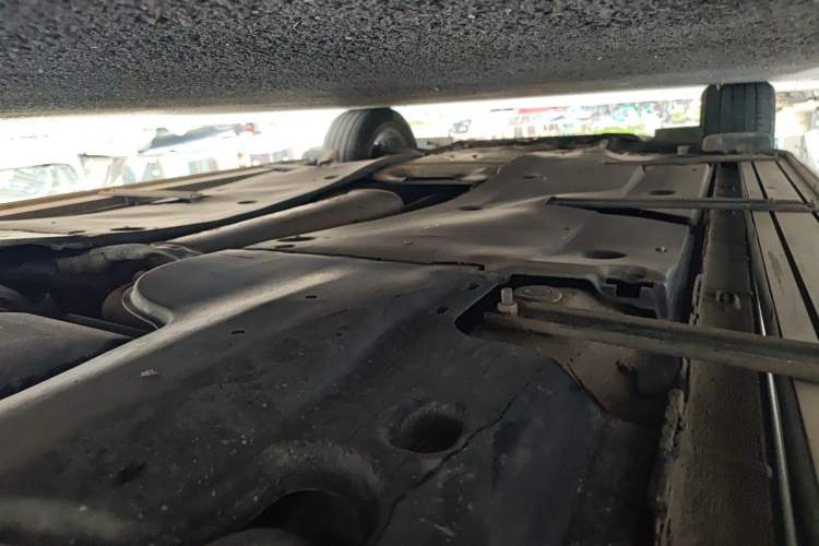 Used Volkswagen Tiguan L 2017 330TSI Automatic Two-Wheel Drive Luxury Edition Chassis Rear Left