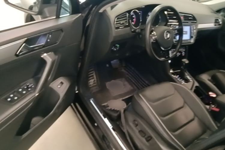 Used Volkswagen Tiguan L 2017 330TSI Automatic Two-Wheel Drive Flagship Edition Driver Seat