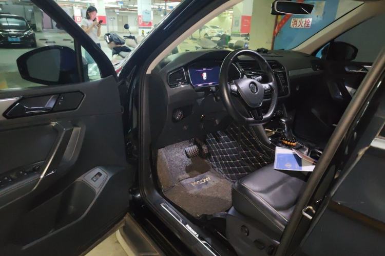 Used Volkswagen Tiguan L 2017 330TSI Automatic Two-Wheel Drive Flagship Edition Driver Seat