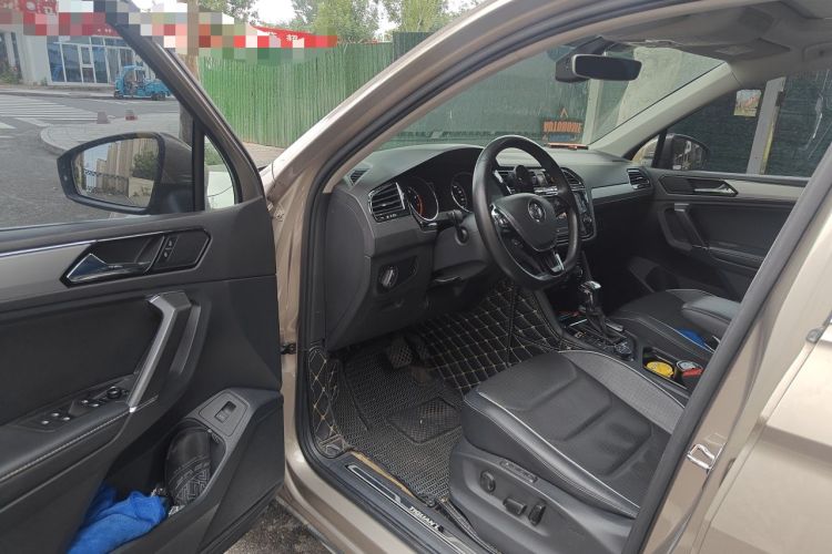 Used Volkswagen Tiguan L 2017 380TSI Automatic All-Wheel-Drive Flagship Edition Driver Seat
