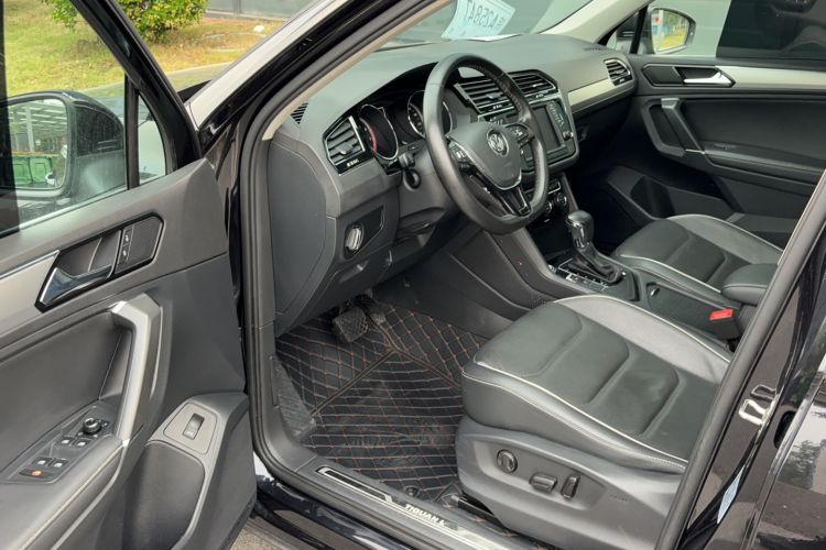 Used Volkswagen Tiguan L 2017 330TSI Automatic Two-Wheel Drive Flagship Edition Driver Seat