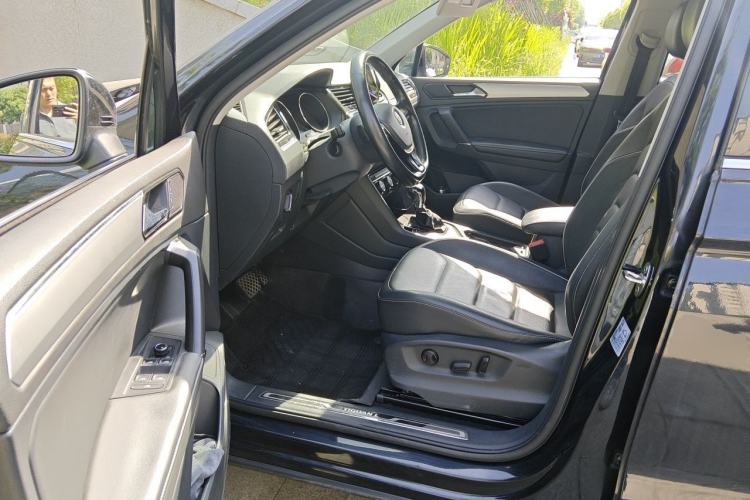 Used Volkswagen Tiguan L 2017 330TSI Automatic Two-Wheel Drive Flagship Edition Driver Seat