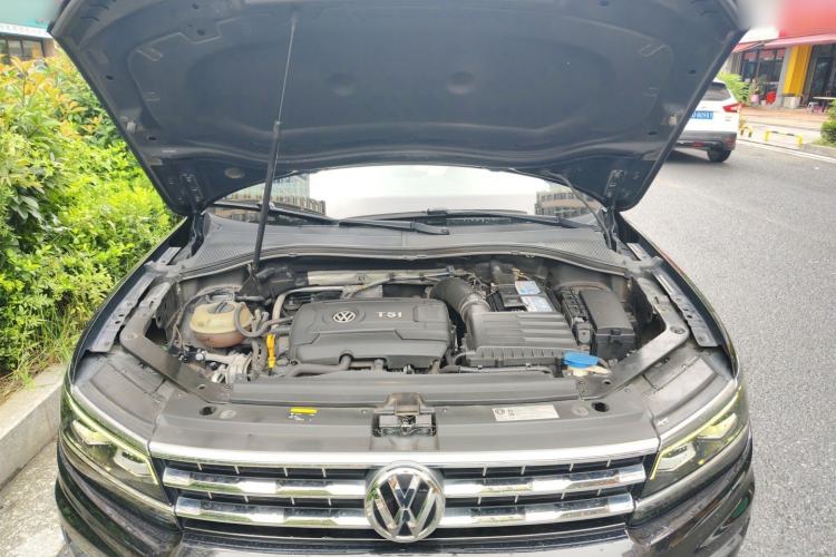 Used Volkswagen Tiguan L 2017 330TSI Automatic Two-Wheel Drive Flagship Edition Engine Bay