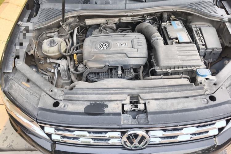 Used Volkswagen Tiguan L 2017 330TSI Automatic Two-Wheel Drive Luxury Edition Engine Bay