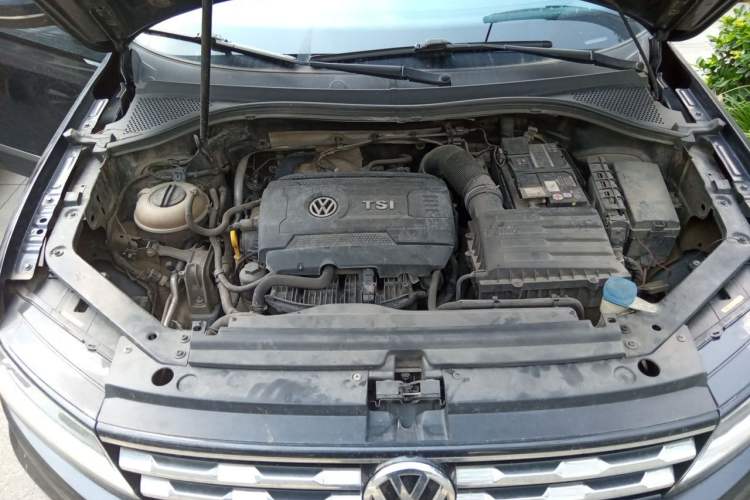 Used Volkswagen Tiguan L 2017 330TSI Automatic Two-Wheel Drive Luxury Edition Engine Bay