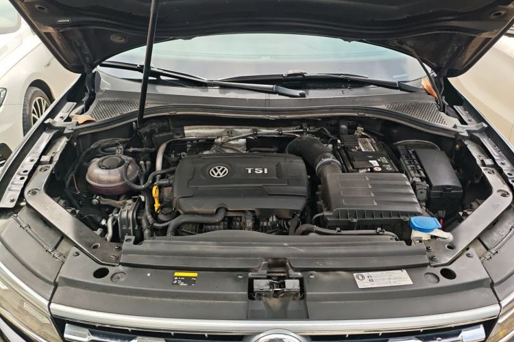 Used Volkswagen Tiguan L 2017 330TSI Automatic Two-Wheel Drive Flagship Edition Engine Bay