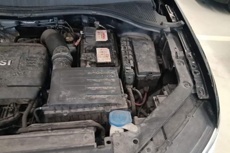 Used Volkswagen Tiguan L 2017 330TSI Automatic Two-Wheel Drive Flagship Edition Engine Bay Left