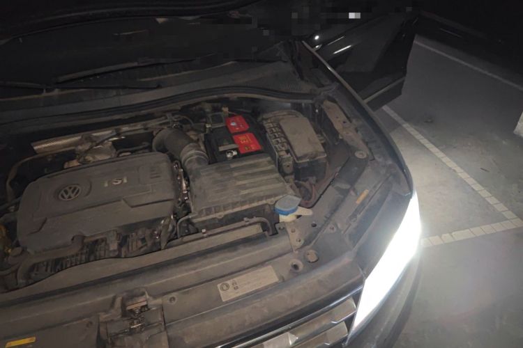 Used Volkswagen Tiguan L 2017 330TSI Automatic Two-Wheel Drive Comfort Edition Engine Bay Left